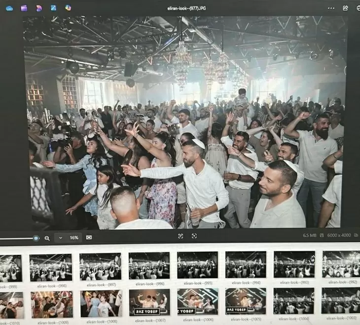 review gallery square