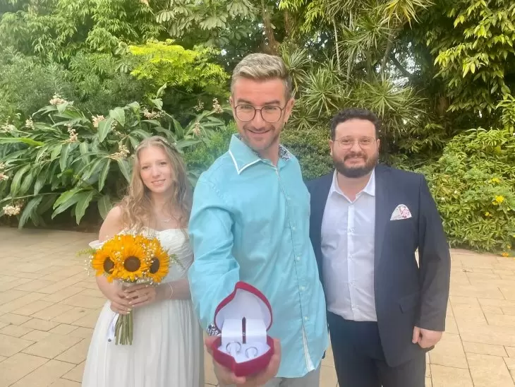 review gallery square