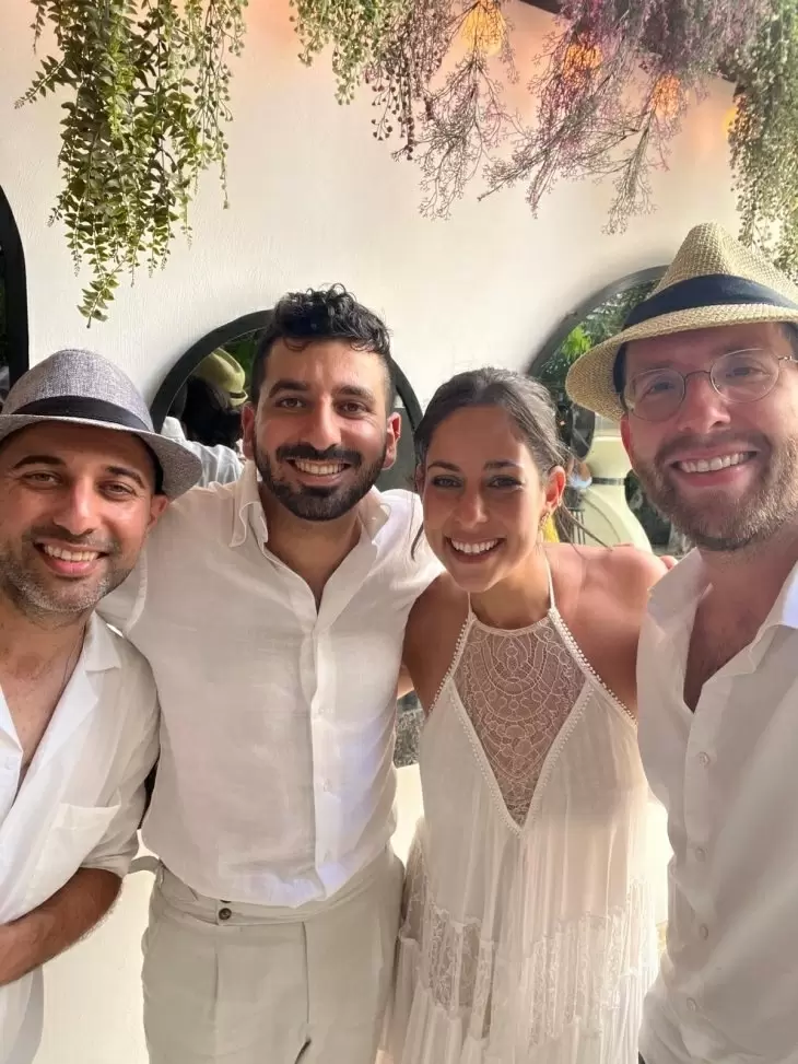 review gallery square