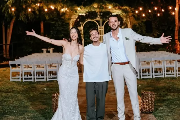 review gallery square