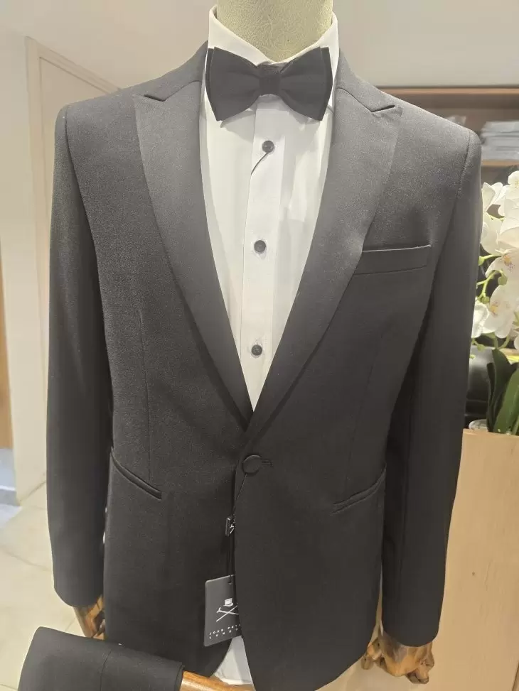 review gallery square