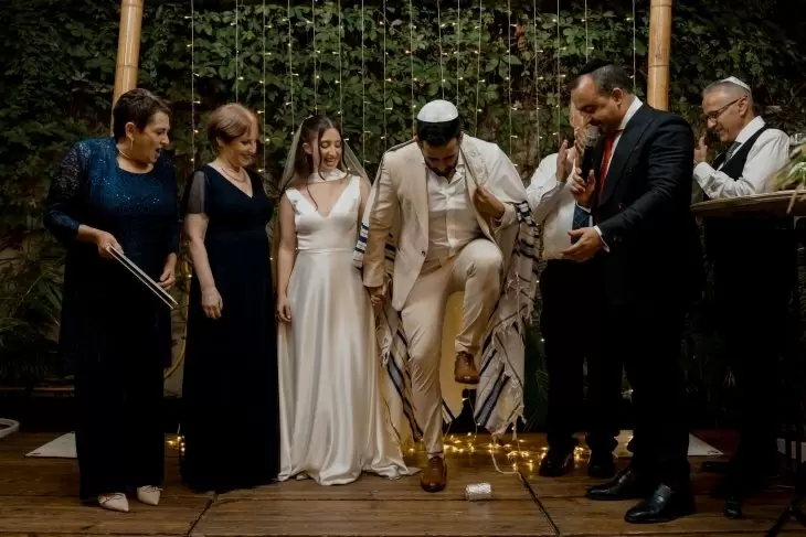 review gallery square