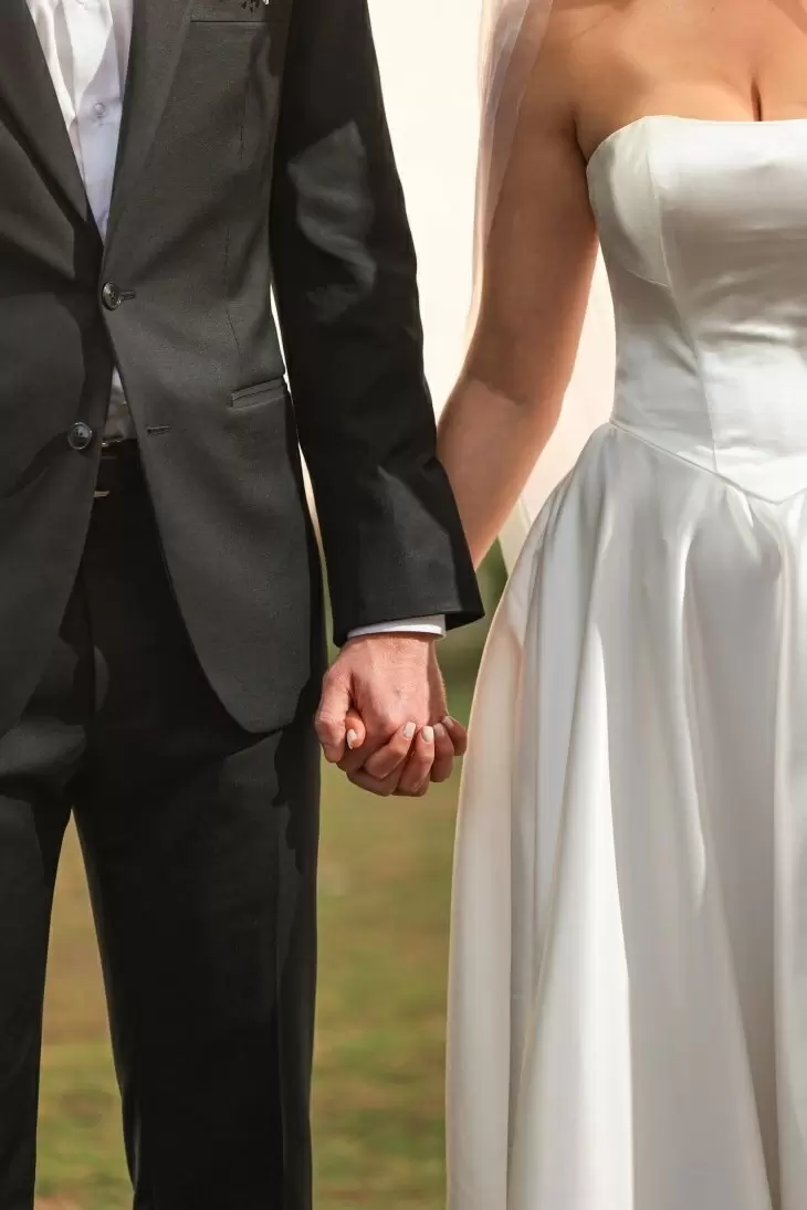 review gallery square