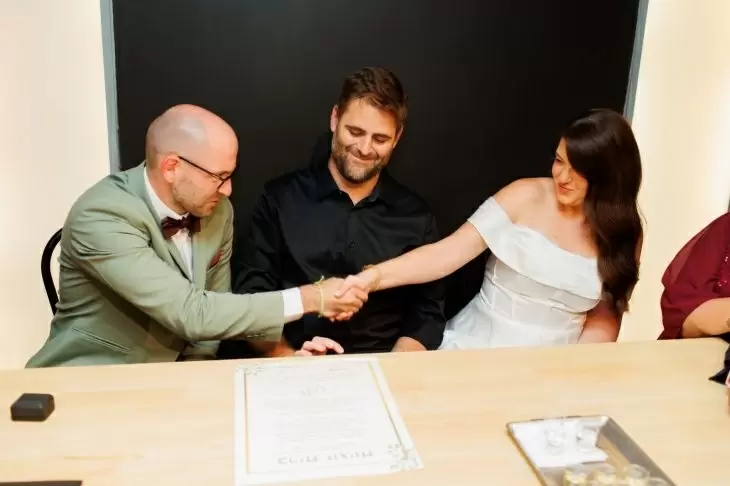 review gallery square