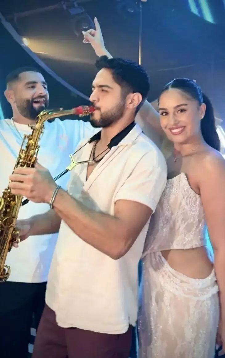 review gallery square