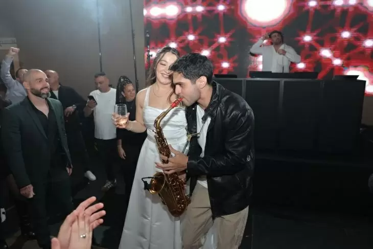 review gallery square