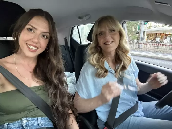 review gallery square