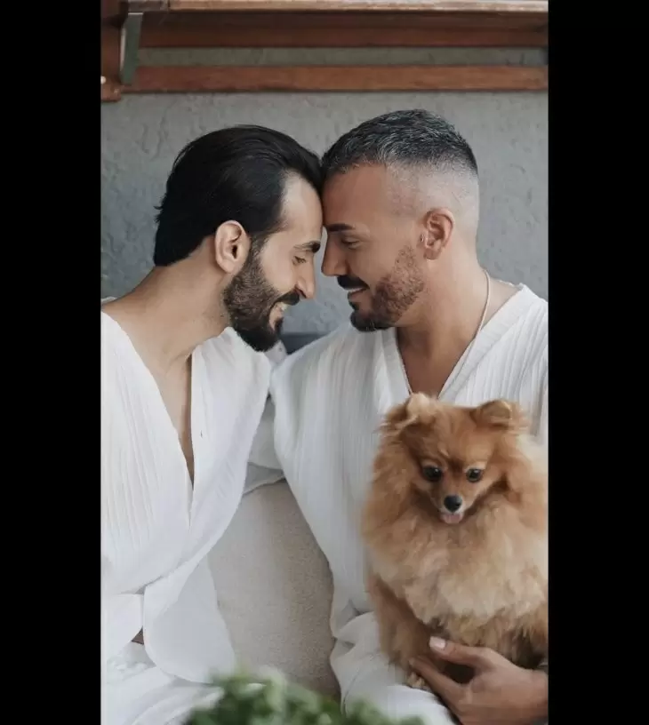 review gallery square