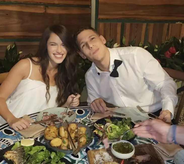 review gallery square