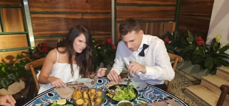 review gallery square