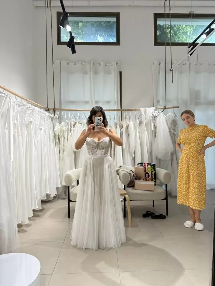 review gallery square