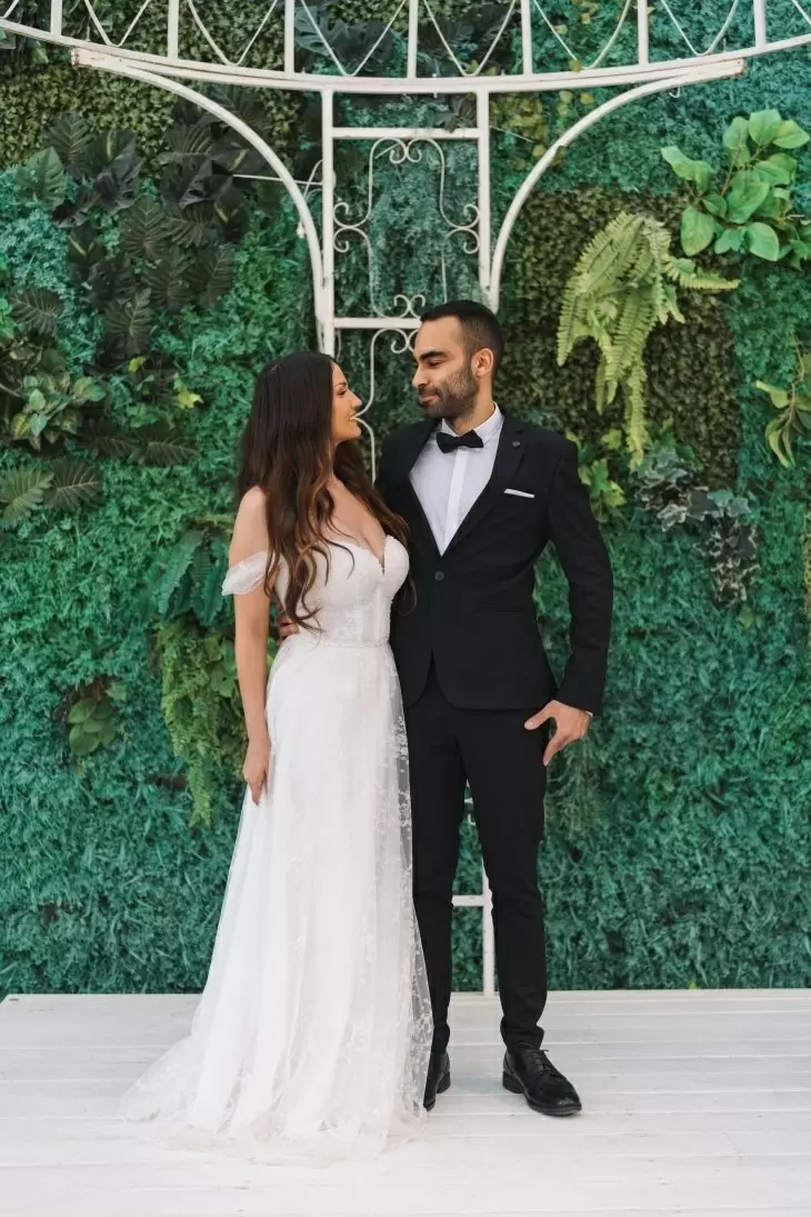 review gallery square