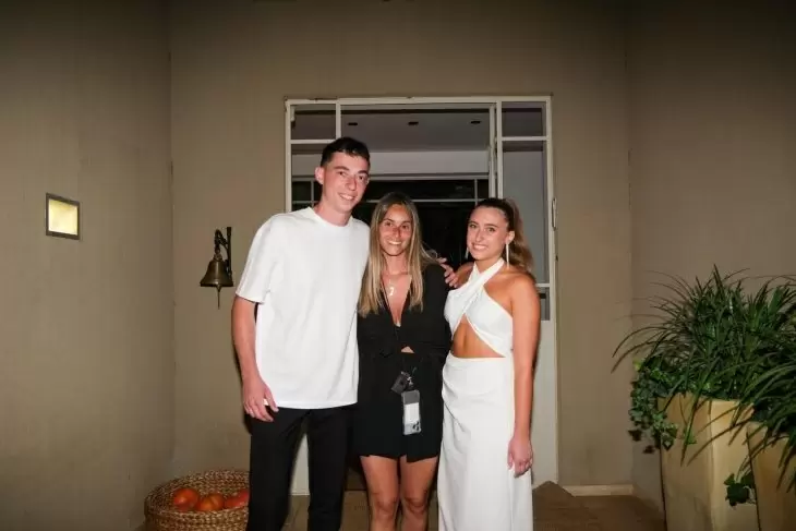 review gallery square