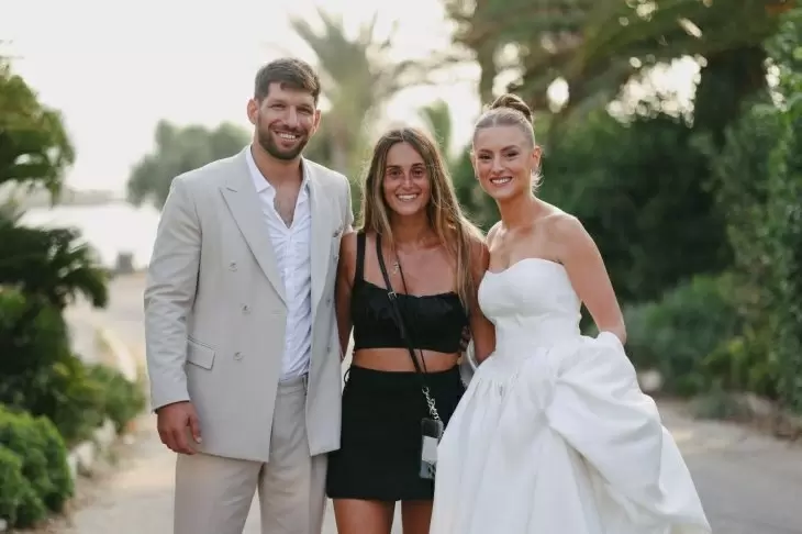 review gallery square