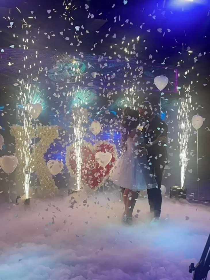 review gallery square