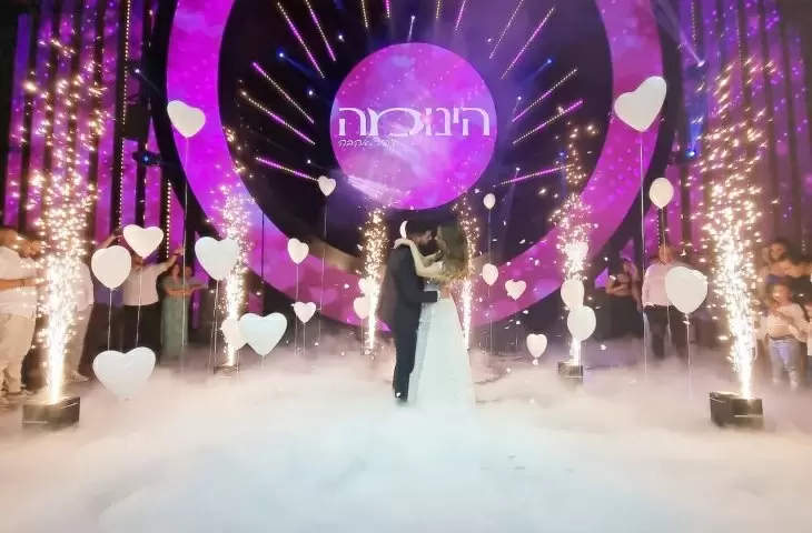 review gallery square