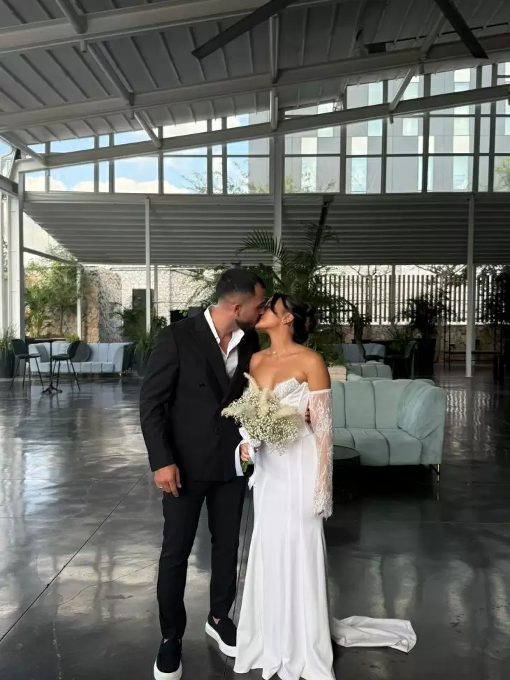 review gallery square