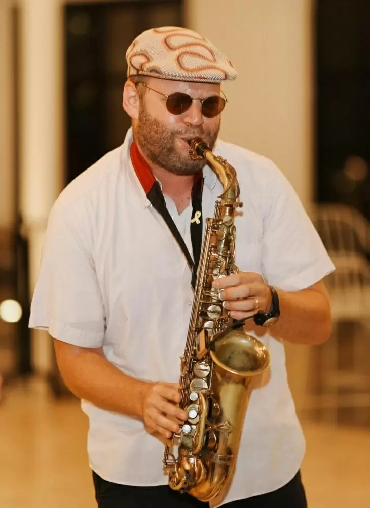 review gallery square