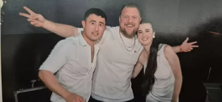 review gallery square