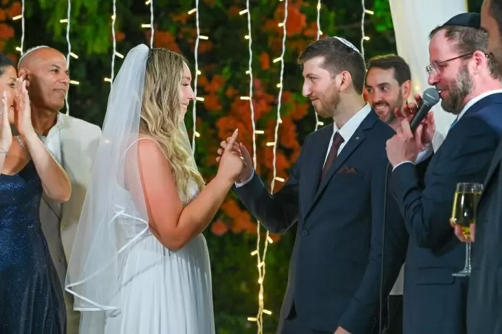 review gallery square