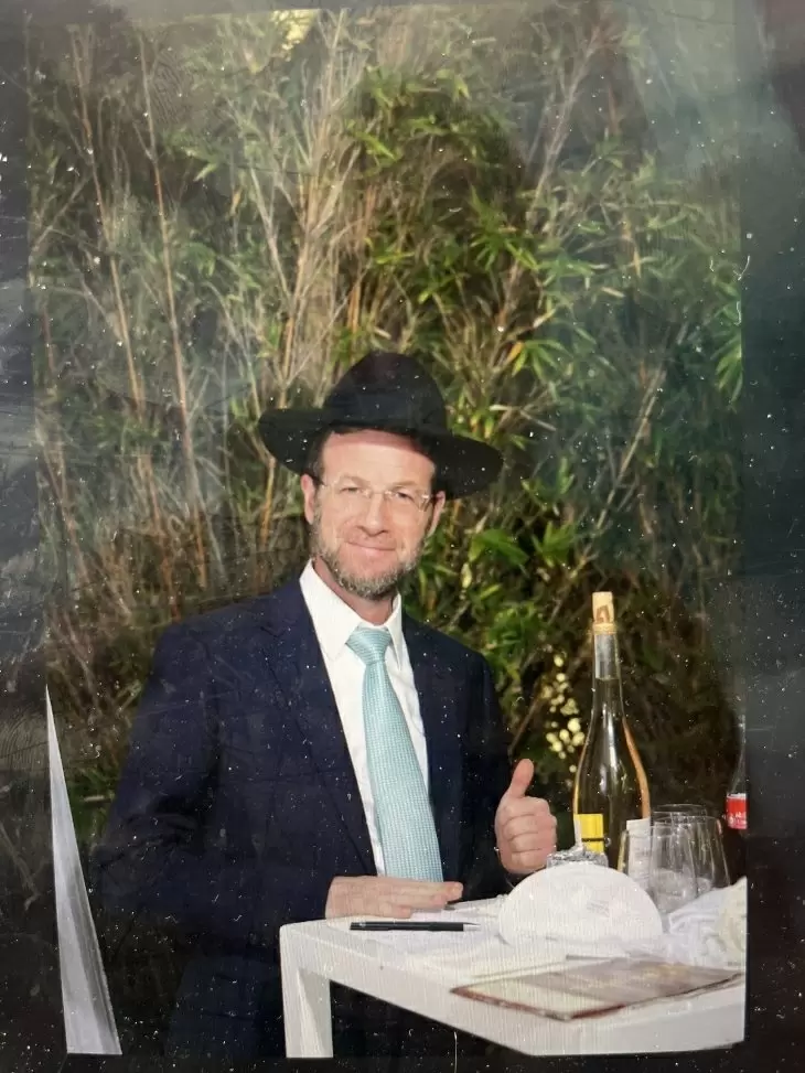 review gallery square