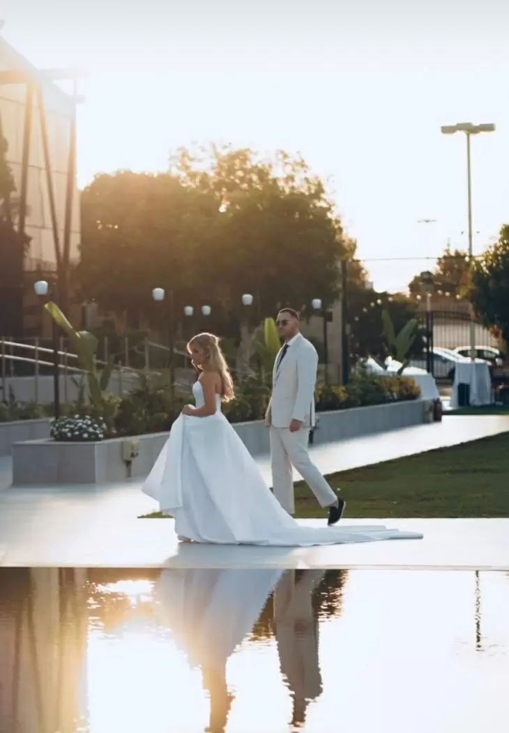 review gallery square