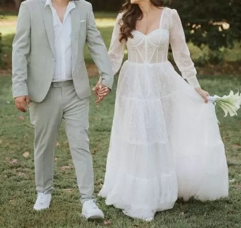 review gallery square