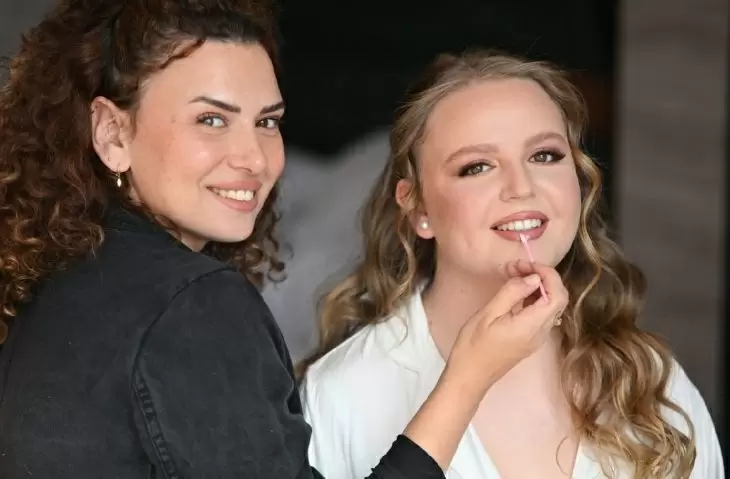 review gallery square