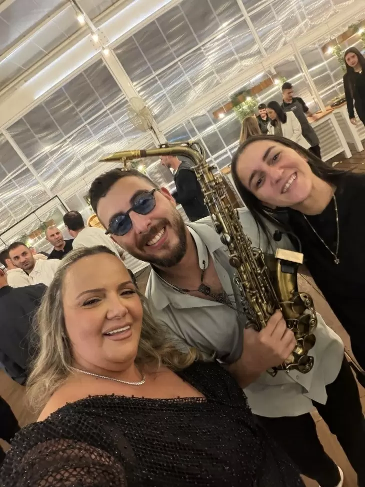 review gallery square