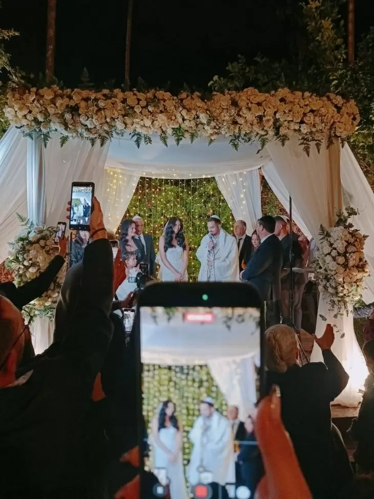 review gallery square