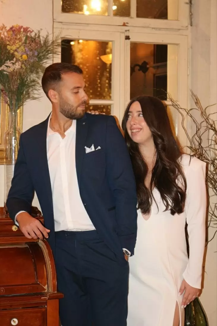 review gallery square