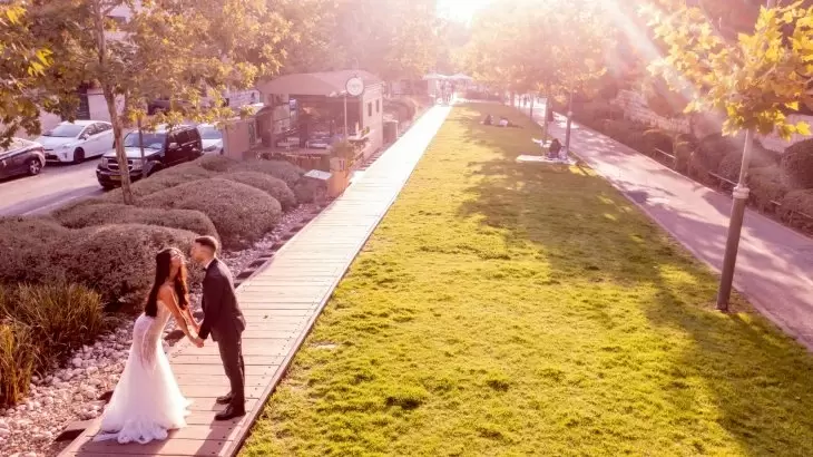 review gallery square