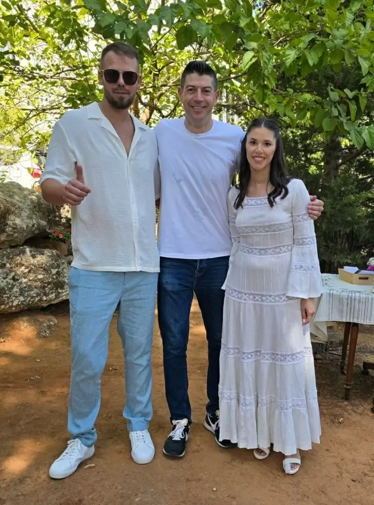 review gallery square