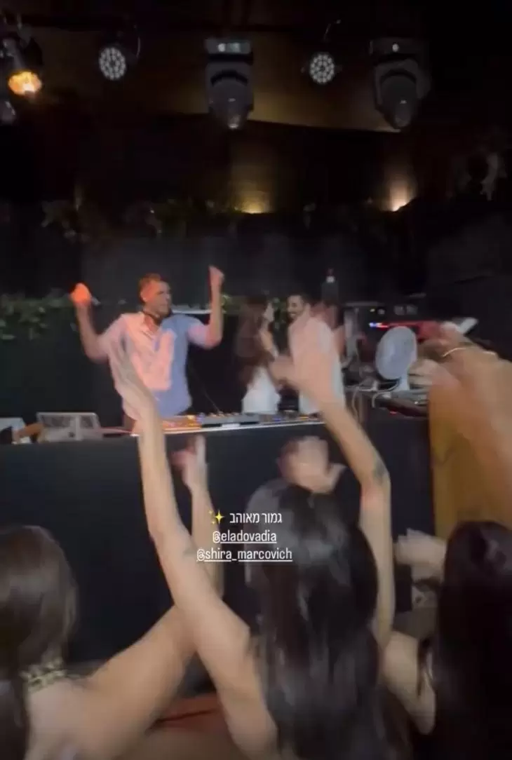 review gallery square