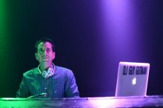 תמונה 6 של גוטמן החברה למוסיקה -DJ גיא גוטמן - תקליטנים / DJ