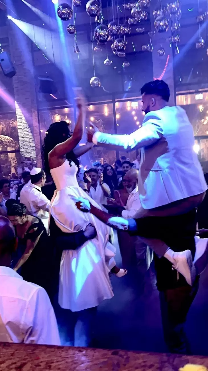 review gallery square