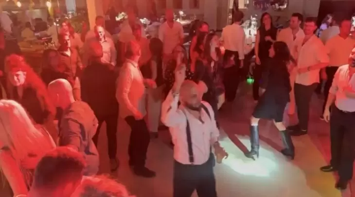 review gallery square