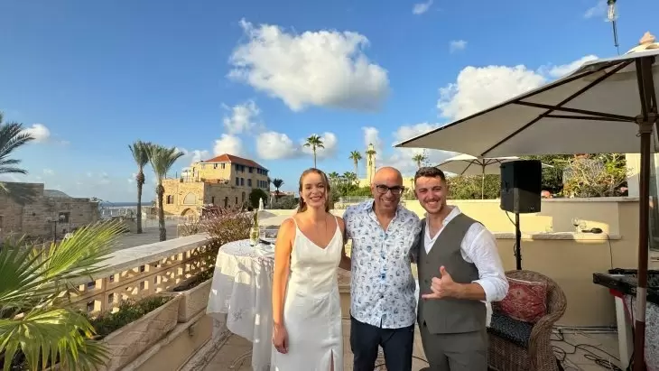 review gallery square