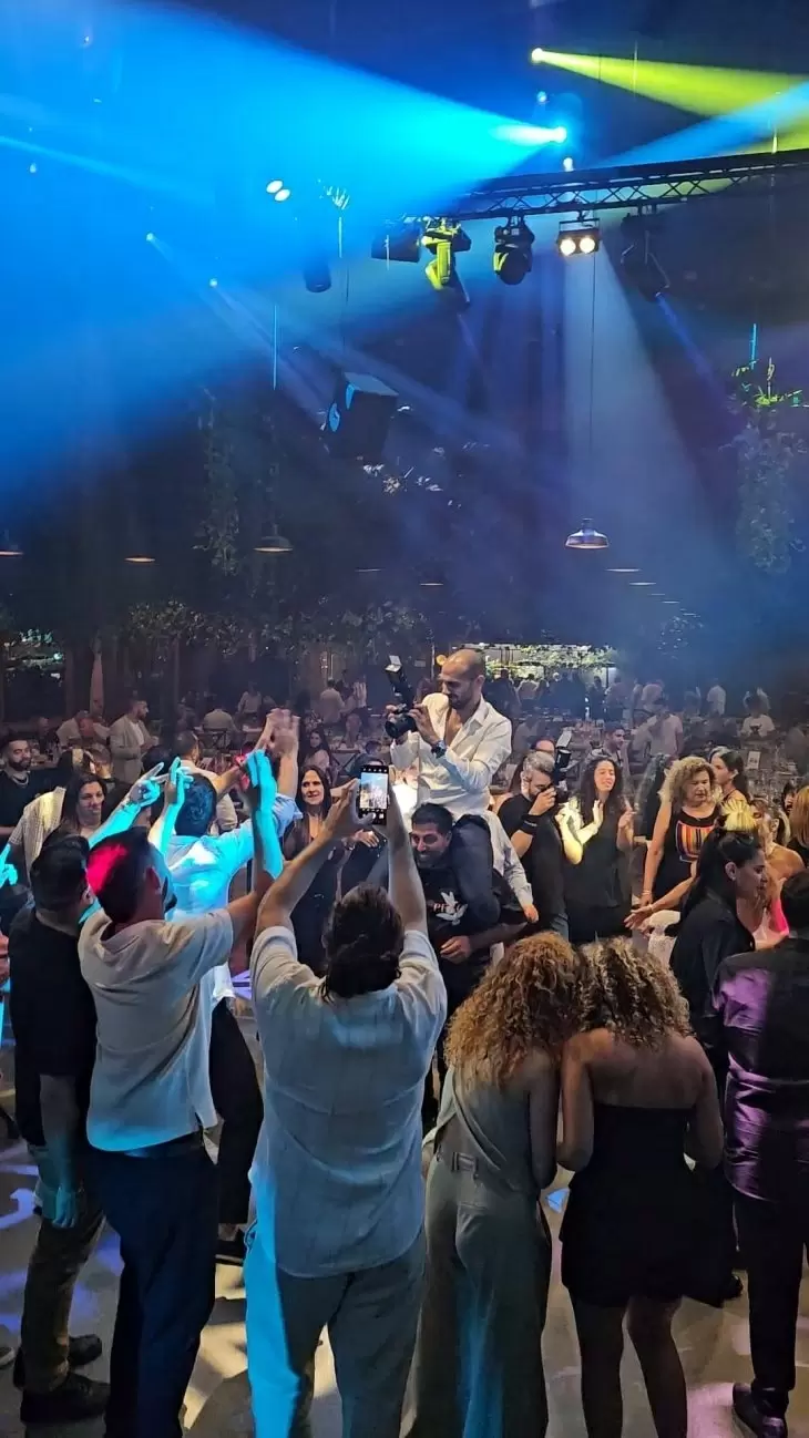 review gallery square