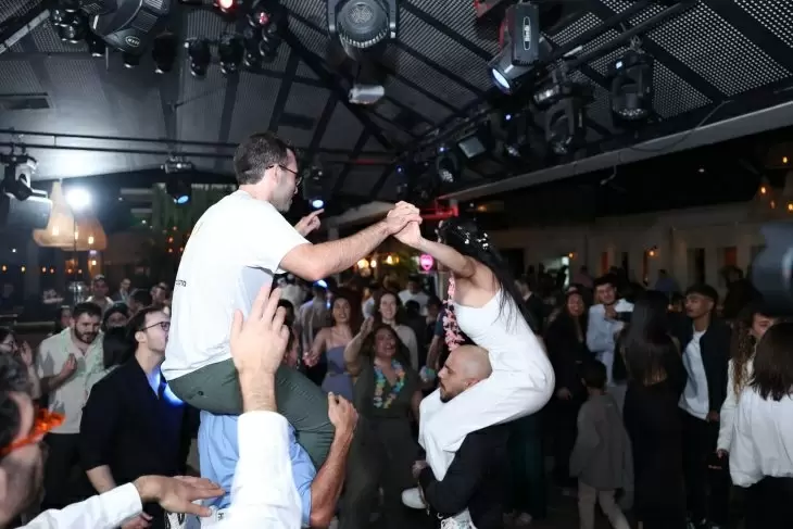 review gallery square