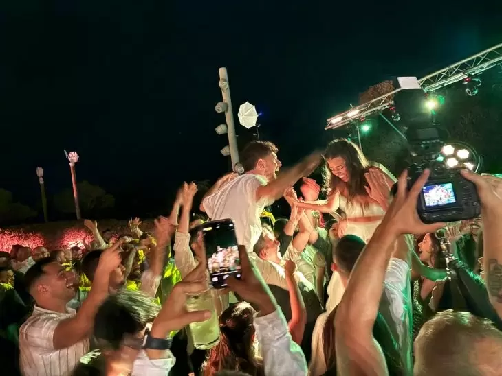 review gallery square