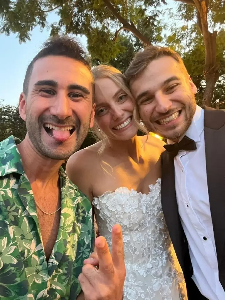 review gallery square