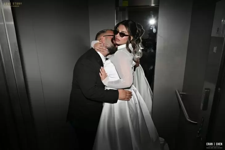 review gallery square