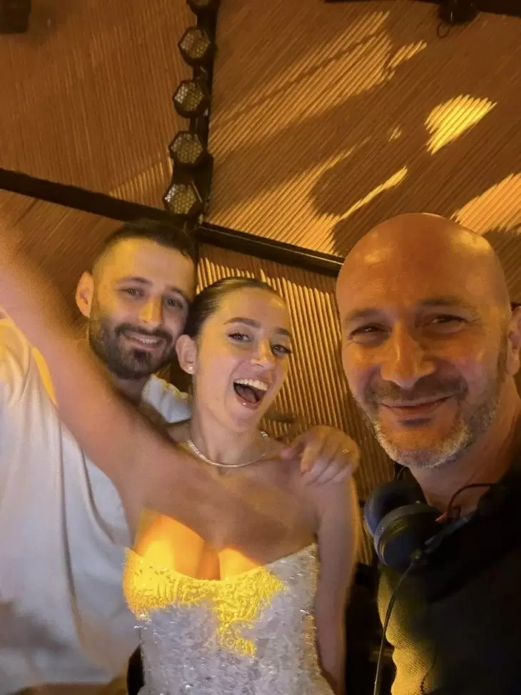 review gallery square