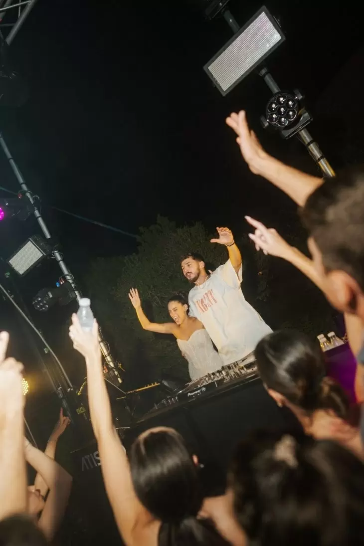 review gallery square