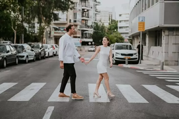 review gallery square