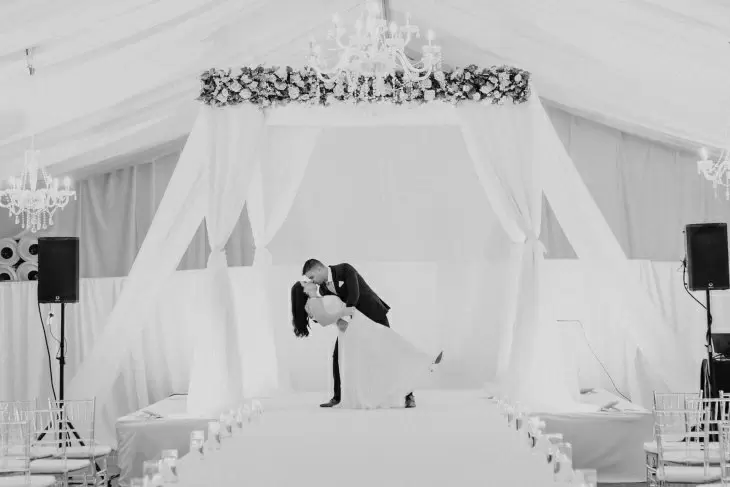 review gallery square