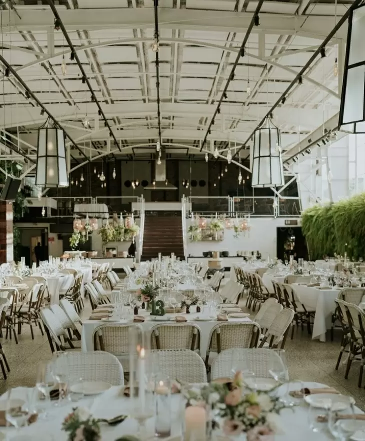 review gallery square