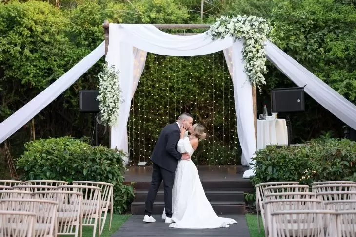 review gallery square