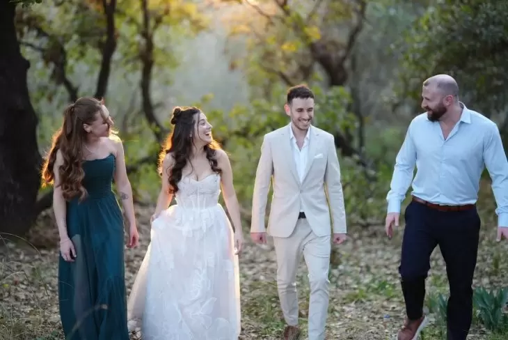 review gallery square